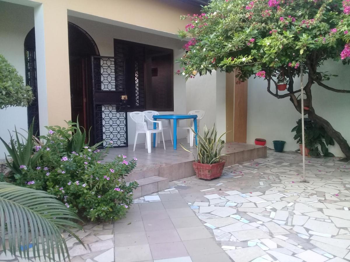 El Hope Lodge Dar es Salaam Eksteriør billede